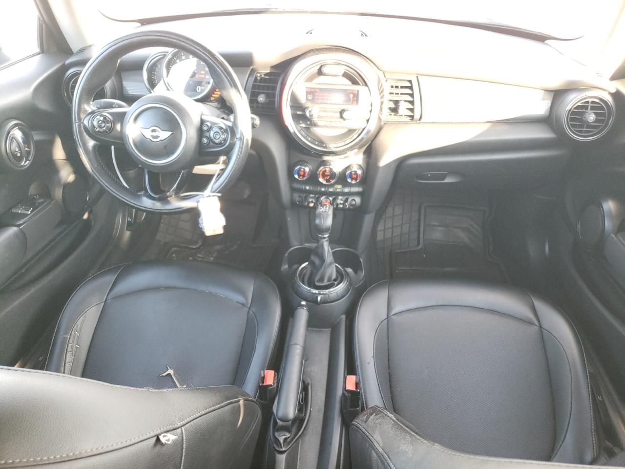 2015 MINI Cooper VIN WMWXM5C58FT939750 Copart auction photo, rear end / minor dent/scratches damage thumbnail 8