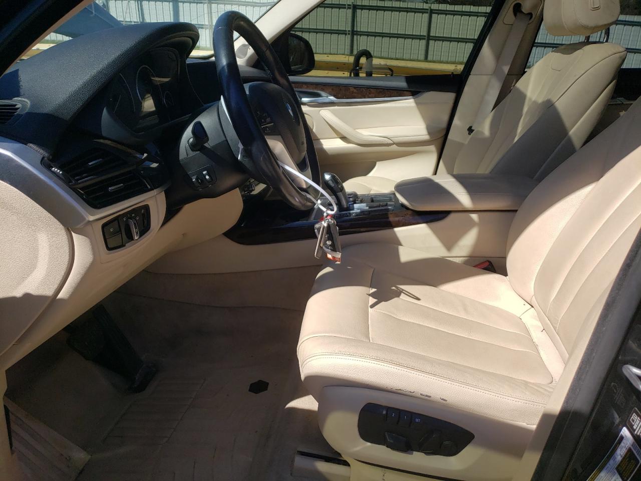 2015 BMW X5 VIN 5UXKR0C56F0K54440 Copart auction photo, front end / hail damage thumbnail 7