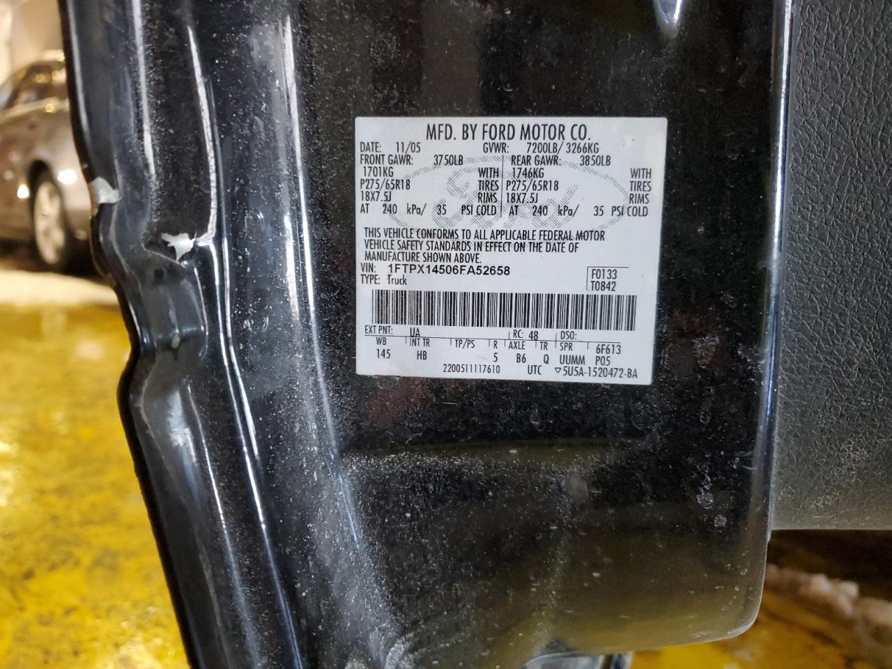 2006 Ford F-150 VIN 1FTPX14506FA52658 Copart auction photo, side / minor dent/scratches damage thumbnail 12