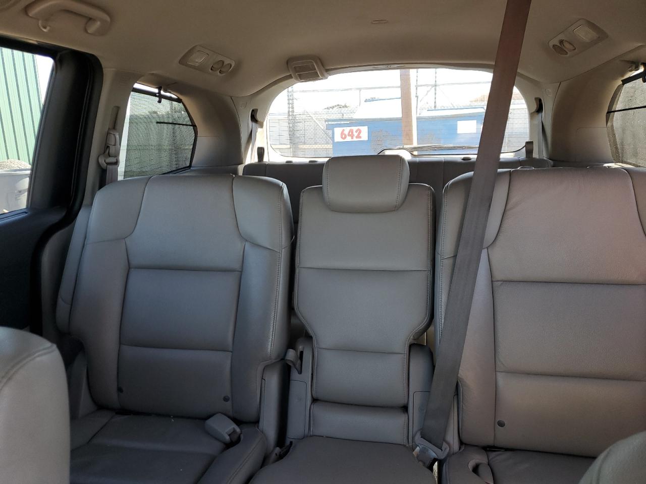 2011 Honda Odyssey VIN 5FNRL5H90BB055275 Copart auction photo, rear end / side damage thumbnail 10