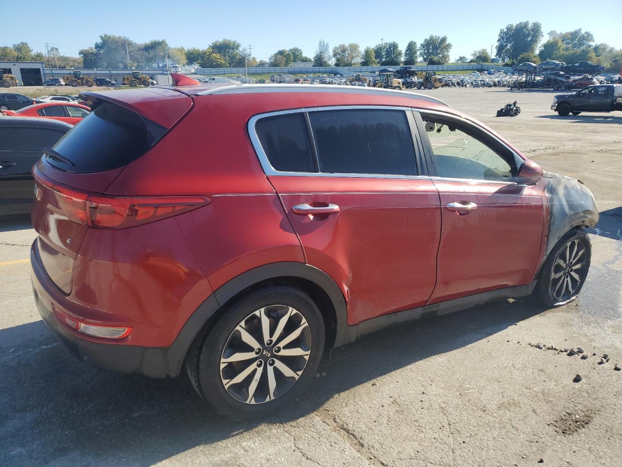 2017 KIA Sportage VIN KNDPN3ACXH7165292 Copart auction photo, burn damage thumbnail 3