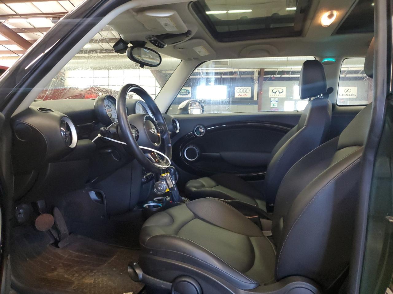 2013 MINI Cooper VIN WMWSU3C58DT549677 Copart auction photo, minor dent/scratches damage thumbnail 7
