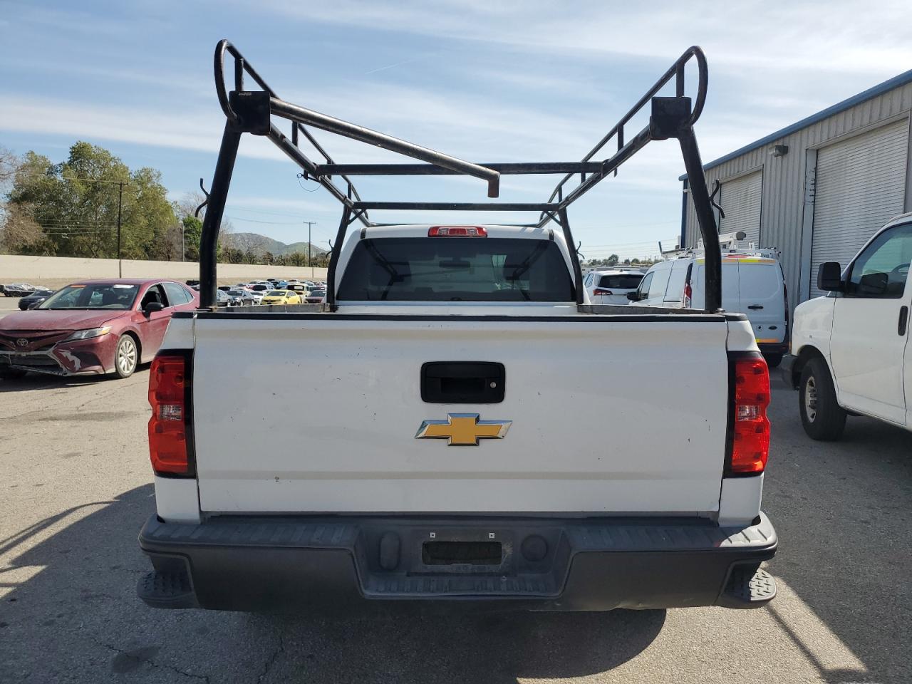 2018 Chevrolet Silverado VIN 1GCNCNEH6JZ340002 Copart auction photo, minor dent/scratches damage thumbnail 6