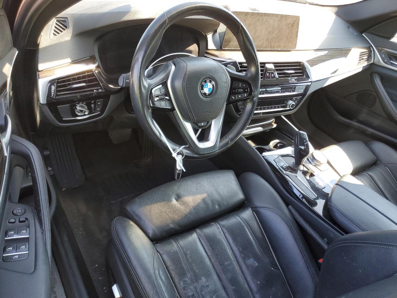 2020 BMW 5er VIN WBAJR7C00LWW65414 Copart auction photo, burn / front end damage thumbnail 8