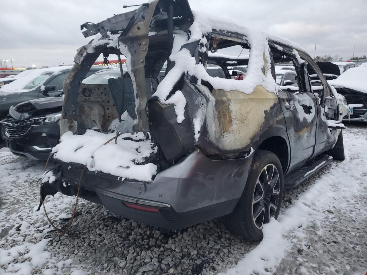 2022 Chevrolet Tahoe VIN 1GNSKRKD9NR327823 Copart auction photo, burn damage thumbnail 3