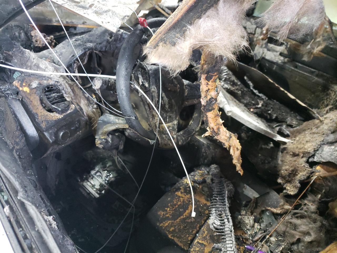 2014 Chevrolet Cruze VIN 1G1PC5SB4E7361966 Copart auction photo, burn damage thumbnail 8