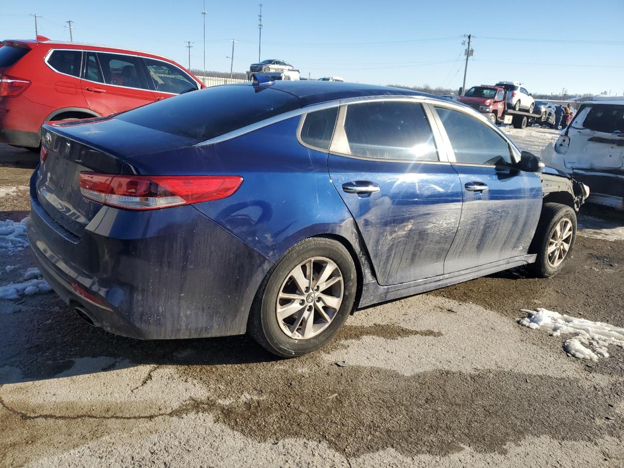 2016 KIA Optima VIN 5XXGT4L37GG083602 Copart auction photo, front end damage thumbnail 3
