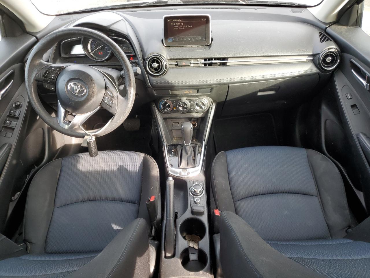 2017 Toyota Yaris VIN 3MYDLBYV6HY155711 Copart auction photo, side / rear end damage thumbnail 8