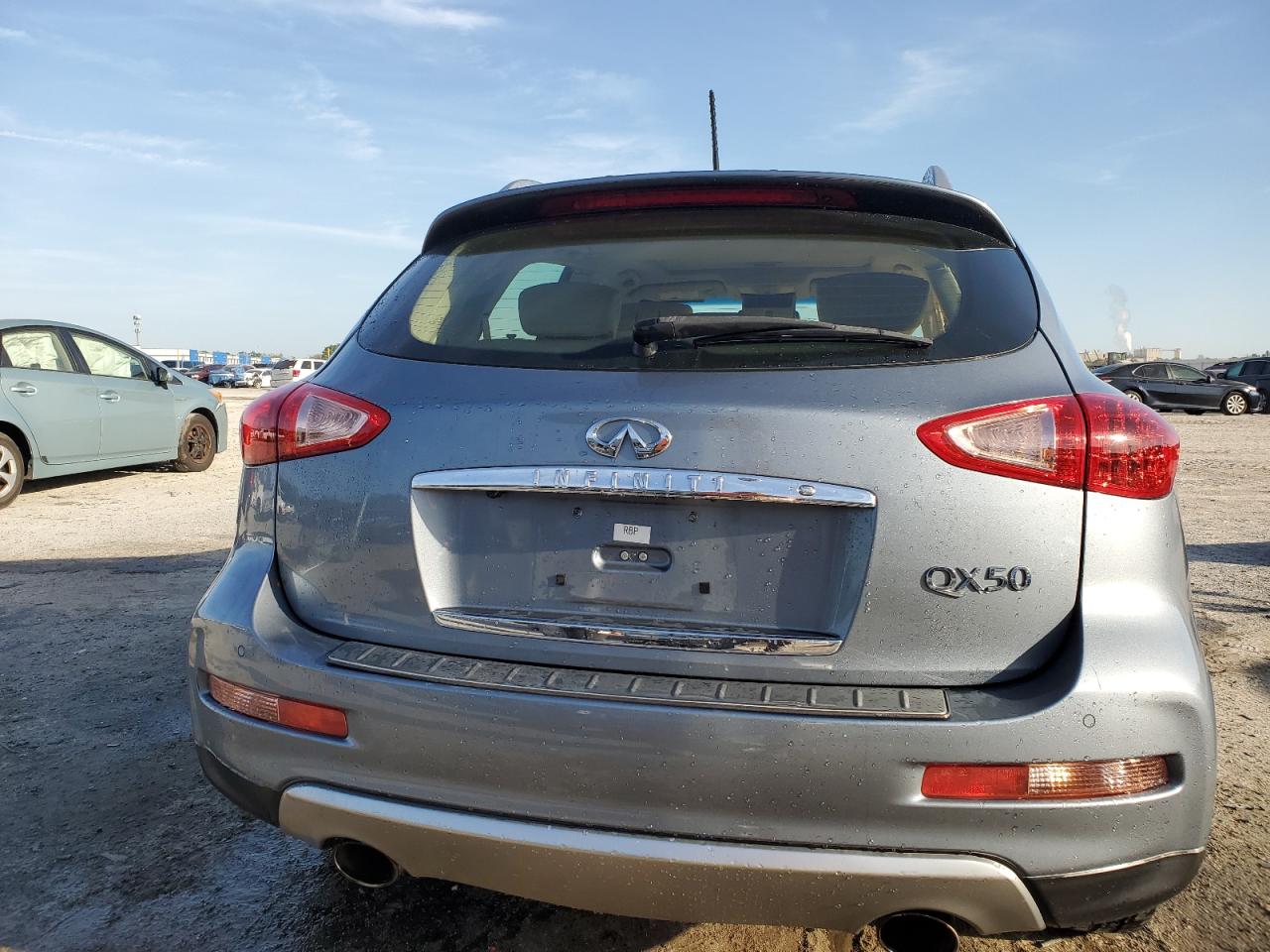 2017 Infiniti QX50 VIN JN1BJ0RP0HM382530 Copart auction photo, side / minor dent/scratches damage thumbnail 6