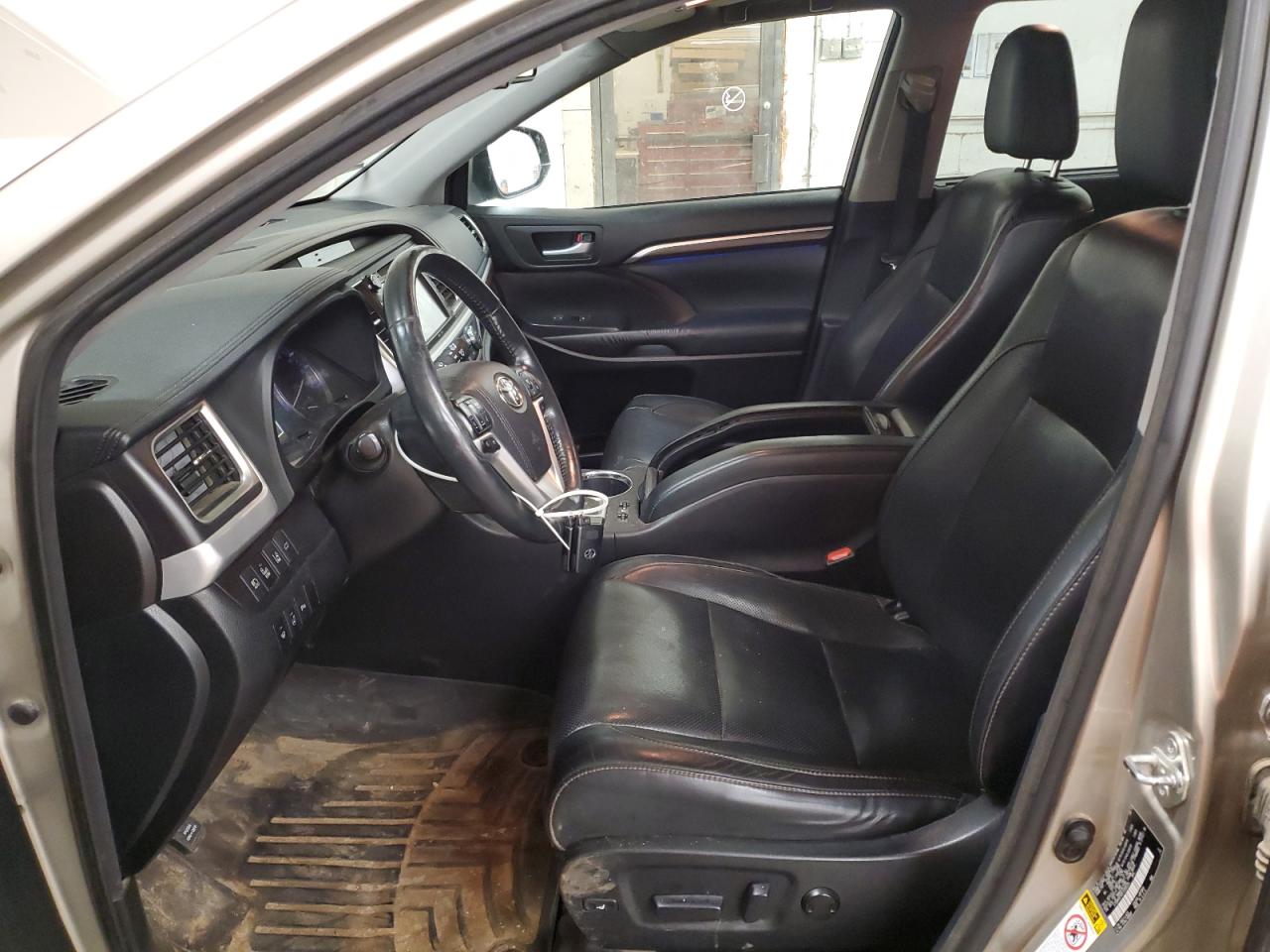 2015 Toyota Highlander VIN 5TDDKRFH0FS205028 Copart auction photo, front end damage thumbnail 7