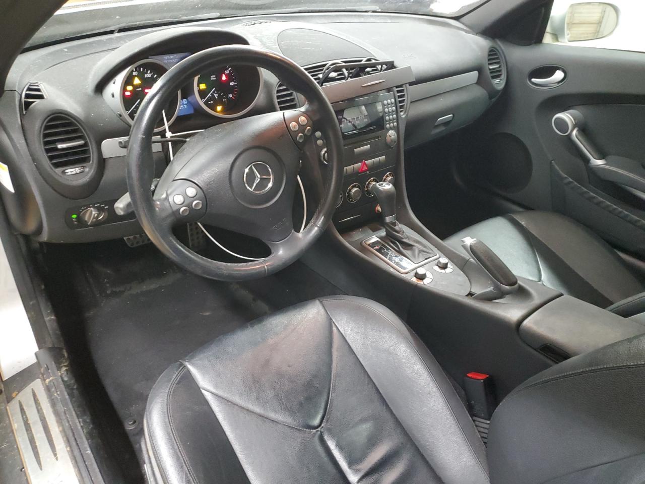 2006 Mercedes-Benz SLK-klasse VIN WDBWK56F16F112808 Copart auction photo, front end damage thumbnail 8