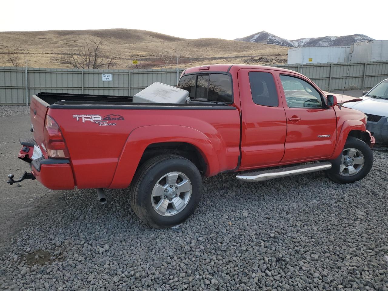 2006 Toyota Tacoma VIN 5TEUU42NX6Z159381 Copart auction photo, all over damage thumbnail 3