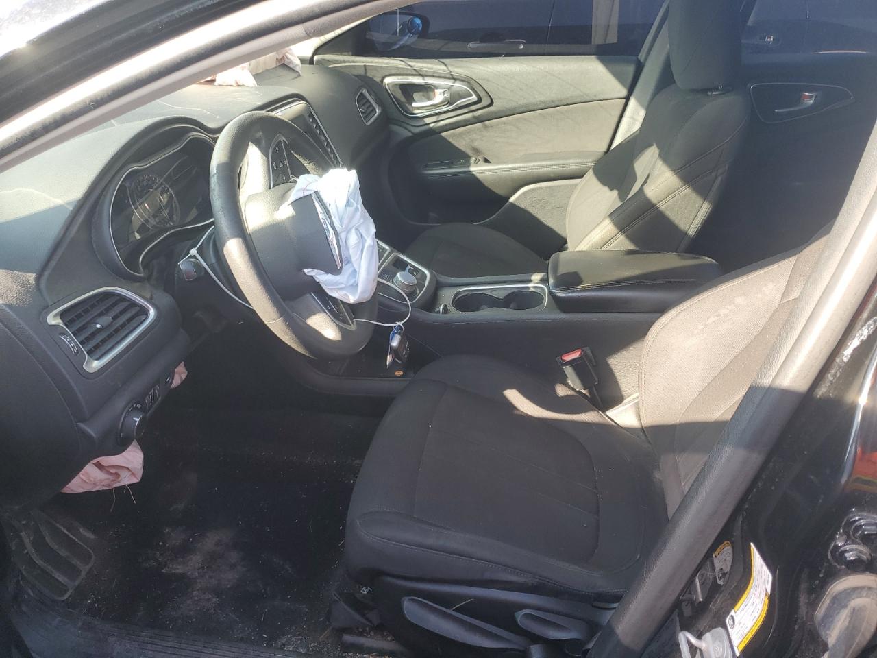 2015 Chrysler 200 VIN 1C3CCCAB7FN697835 Copart auction photo, front end / minor dent/scratches damage thumbnail 7