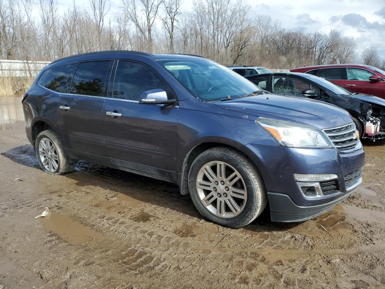 2014 Chevrolet Traverse VIN 1GNKRGKDXEJ186873 Copart auction photo, side / minor dent/scratches damage thumbnail 4
