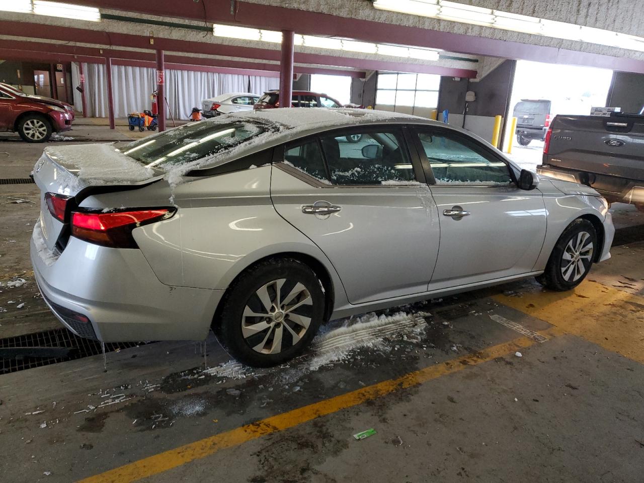 2019 Nissan Altima VIN 1N4BL4BV2KN324420 Copart auction photo, rear end damage thumbnail 3