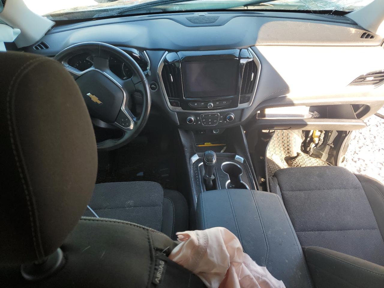 2019 Chevrolet Traverse VIN 1GNERGKW5KJ212371 Copart auction photo, all over damage thumbnail 8