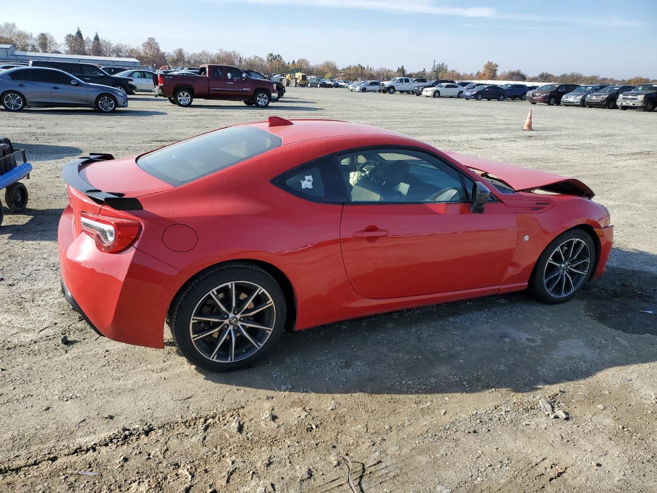 2018 Toyota GT86 VIN JF1ZNAE19J8701323 Copart auction photo, front end damage thumbnail 3