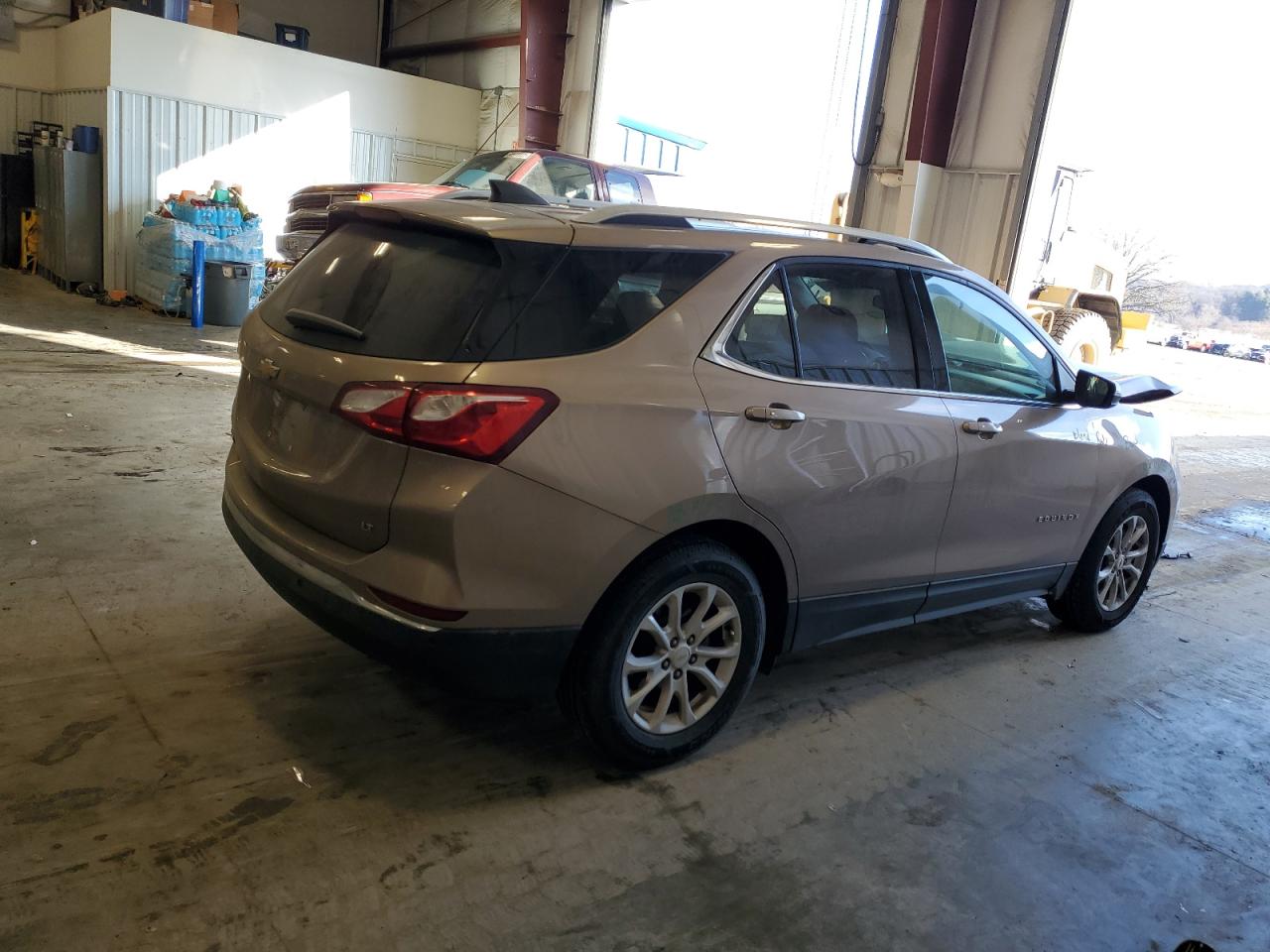 2018 Chevrolet Equinox VIN 2GNAXJEV5J6271288 Copart auction photo, front end damage thumbnail 3