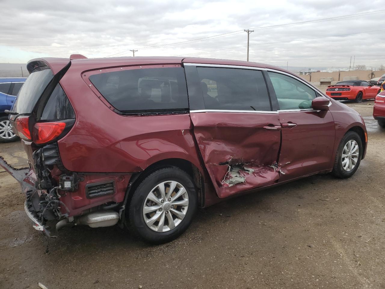 2018 Chrysler Pacifica VIN 2C4RC1FG9JR108987 Copart auction photo, rear end / side damage thumbnail 3