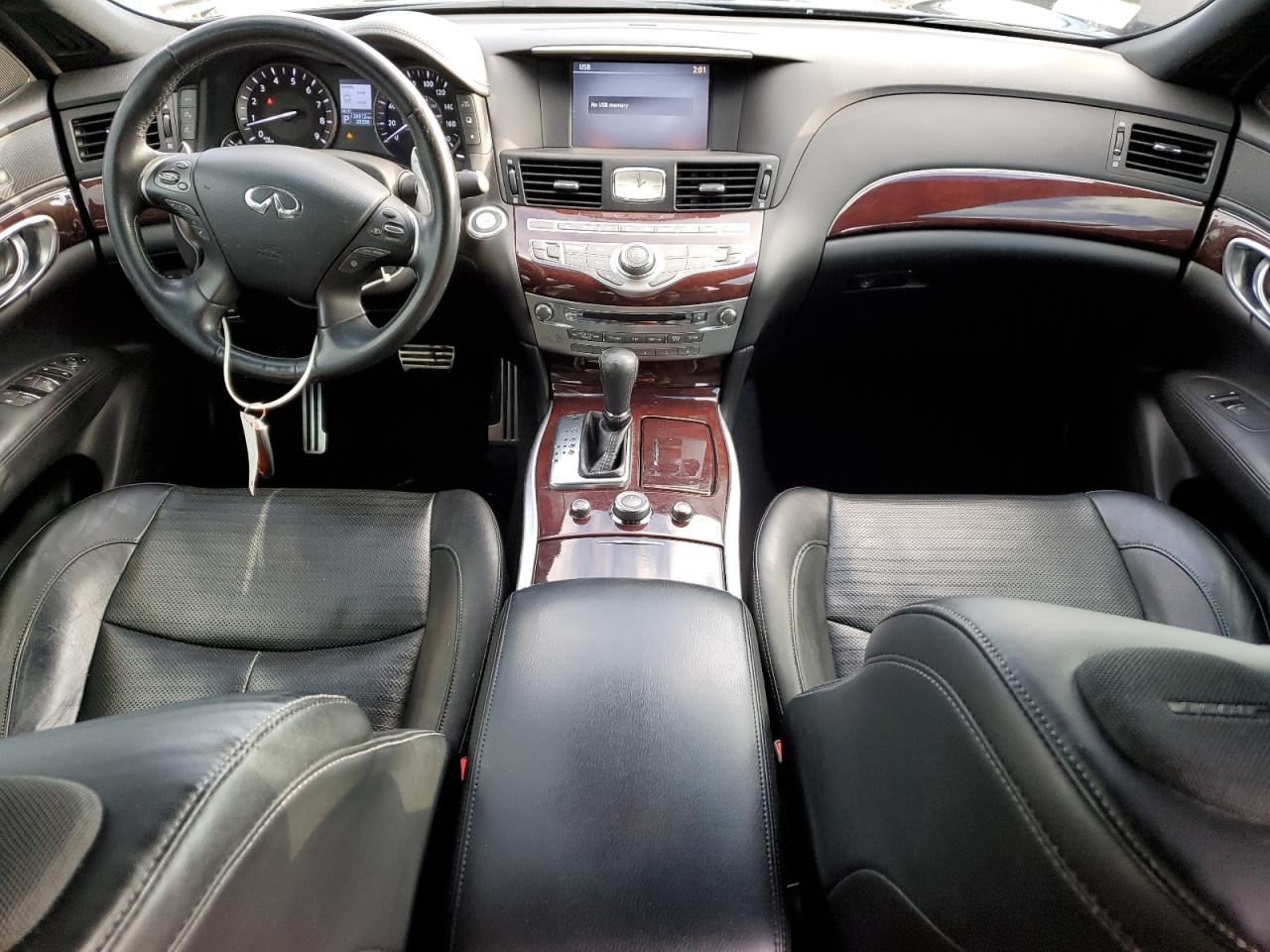 2017 Infiniti Q70 VIN JN1BY1AR6HM770604 Copart auction photo, minor dent/scratches damage thumbnail 8