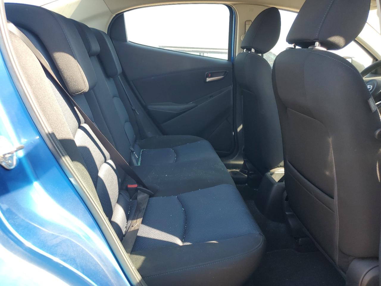 2019 Toyota Yaris VIN 3MYDLBYV4KY521740 Copart auction photo, front end / side damage thumbnail 10
