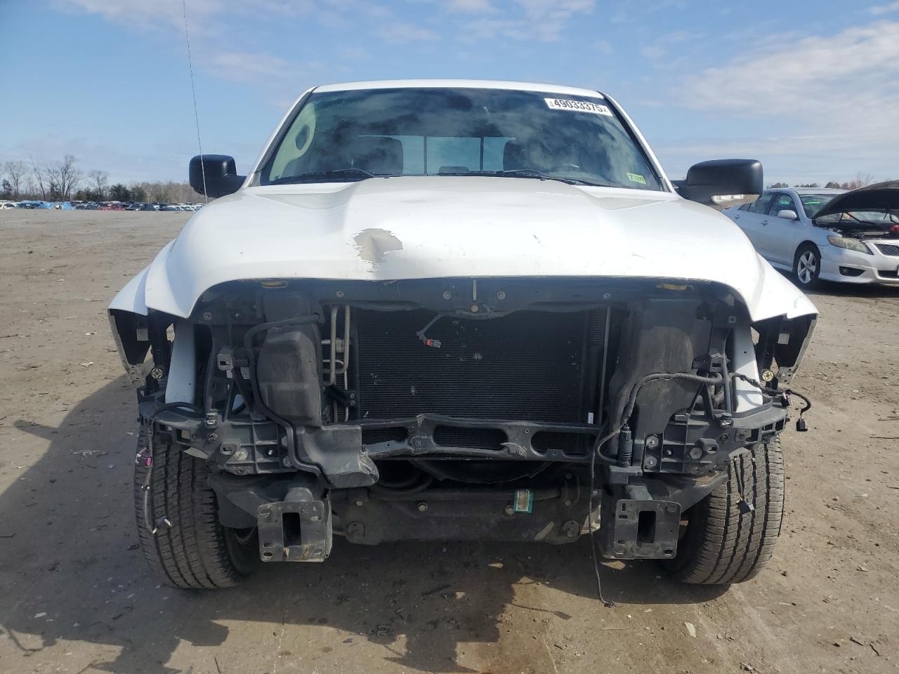 2015 RAM 1500 VIN 1C6RR7TT8FS761021 Copart auction photo, front end / minor dent/scratches damage thumbnail 5