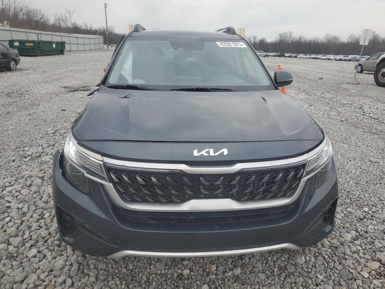 2023 KIA Seltos VIN KNDEUCA28P7370612 Copart auction photo, front end / side damage thumbnail 5