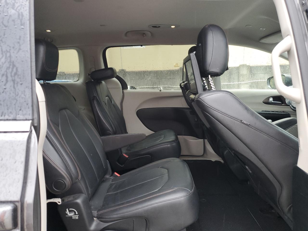 2018 Chrysler Pacifica VIN 2C4RC1EG4JR182321 Copart auction photo, front end damage thumbnail 11