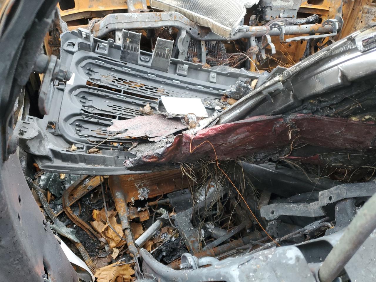 2013 Chrysler 300 VIN 2C3CCAET8DH644428 Copart auction photo, burn / minor dent/scratches damage thumbnail 8