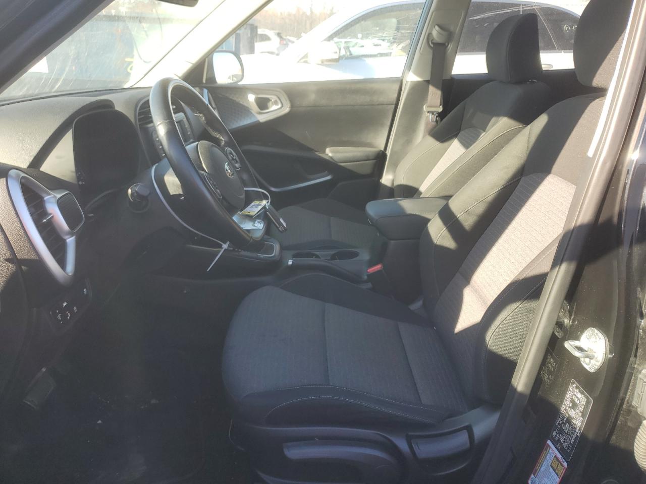 2021 KIA Soul VIN KNDJ63AU8M7781773 Copart auction photo, rear end damage thumbnail 7