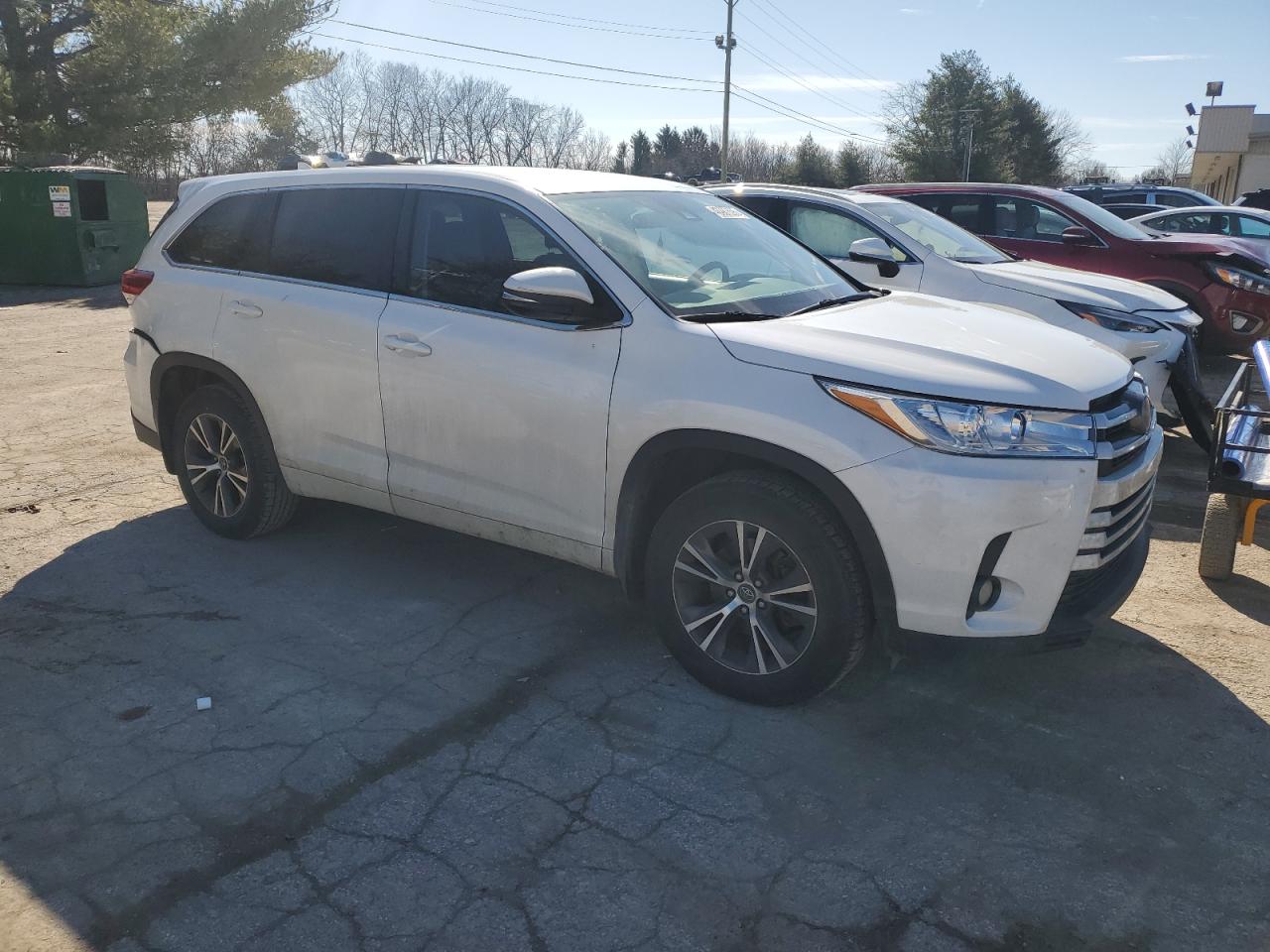 2017 Toyota Highlander VIN 5TDBZRFH0HS384354 Copart auction photo, rear end damage thumbnail 4