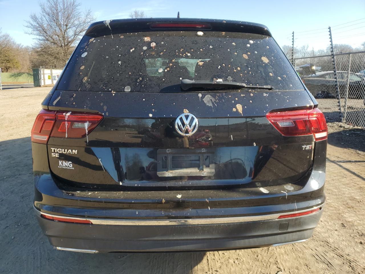 2018 Volkswagen Tiguan VIN 3VV3B7AX5JM152352 Copart auction photo, front end / minor dent/scratches damage thumbnail 6