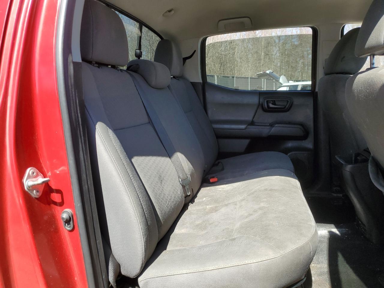 2020 Toyota Tacoma VIN 3TMCZ5AN5LM364555 Copart auction photo, front end / side damage thumbnail 11