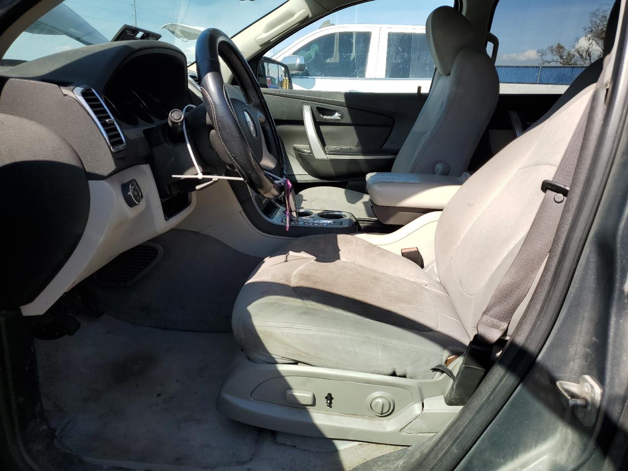 2010 GMC Acadia VIN 1GKLRLED8AJ224617 Copart auction photo, front end damage thumbnail 7