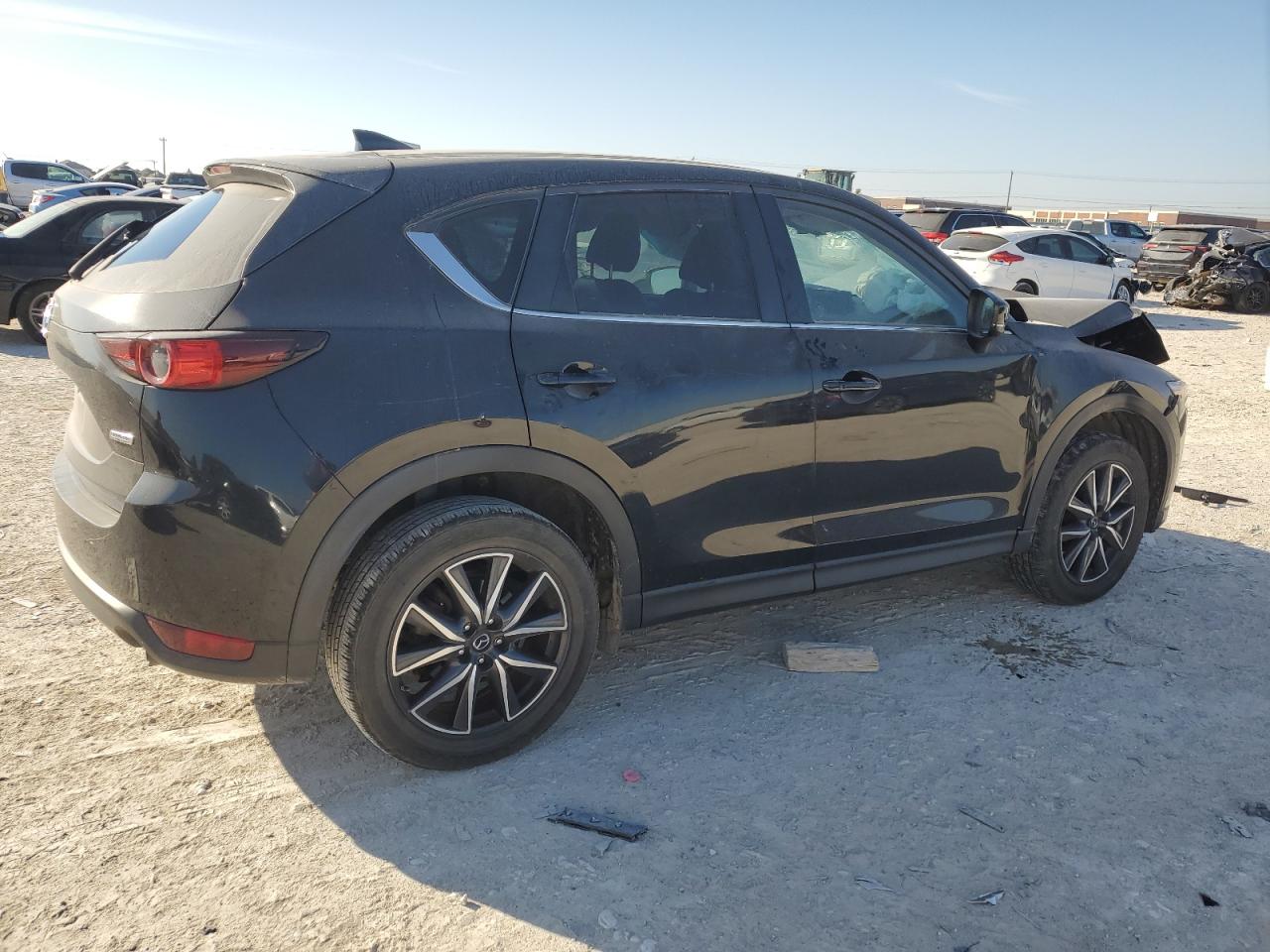 2018 Mazda CX-5 VIN JM3KFACM2J1347389 Copart auction photo, front end damage thumbnail 3