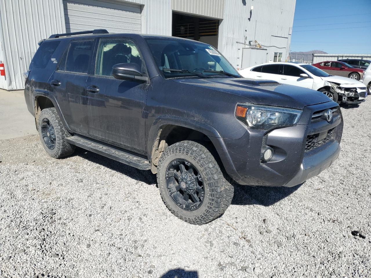 2020 Toyota 4Runner VIN JTEBU5JR5L5747572 Copart auction photo, side damage thumbnail 4