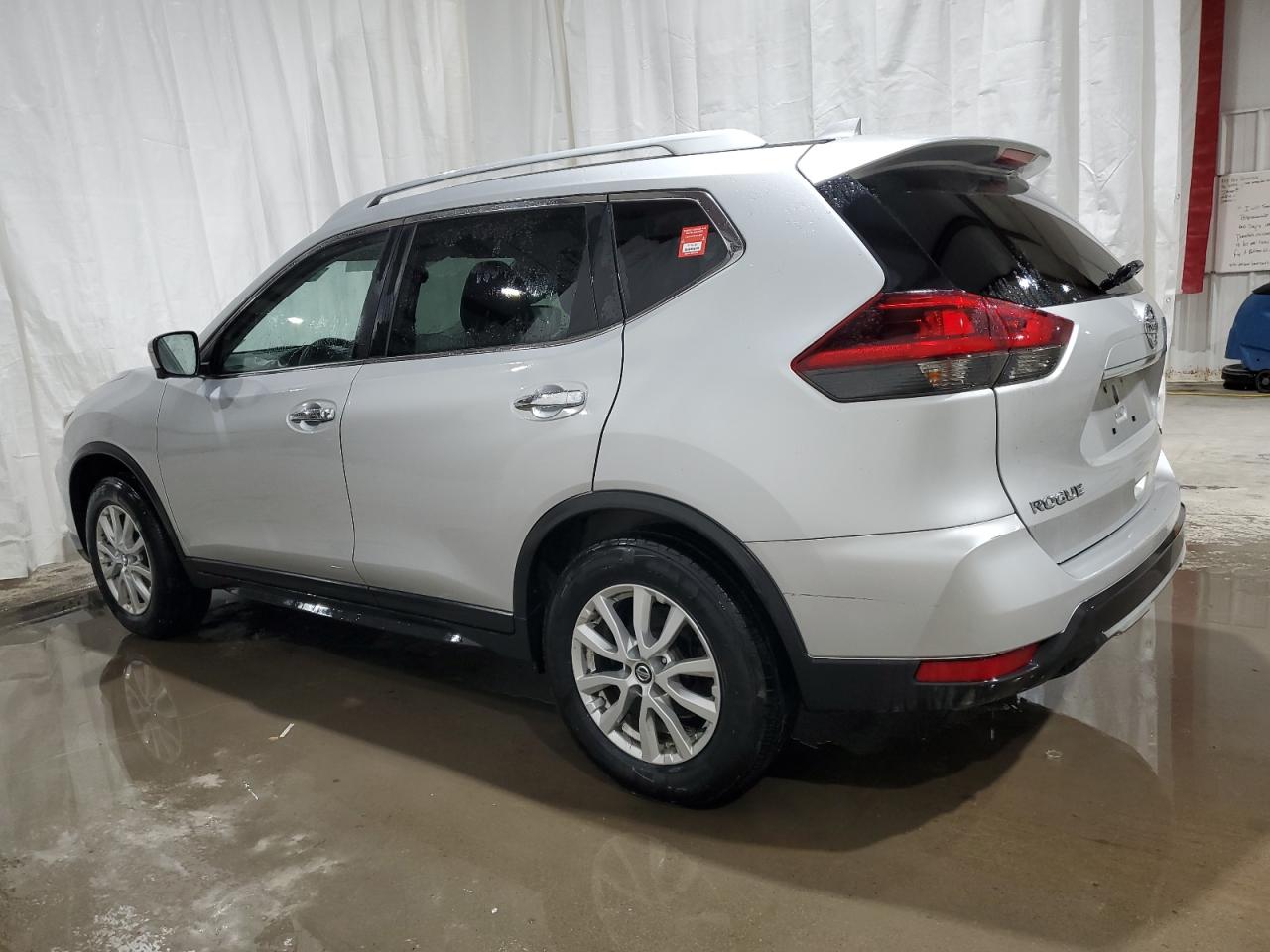 2018 Nissan Rogue VIN KNMAT2MVXJP520695 Copart auction photo, side damage thumbnail 2