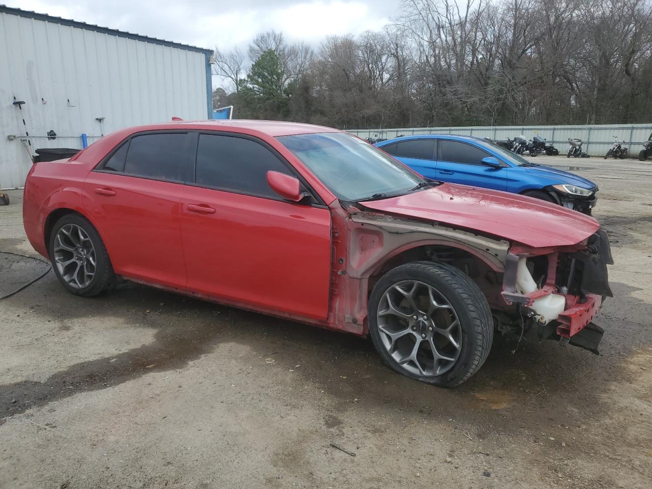 2015 Chrysler 300 VIN 2C3CCABG9FH908864 Copart auction photo, front end / minor dent/scratches damage thumbnail 4