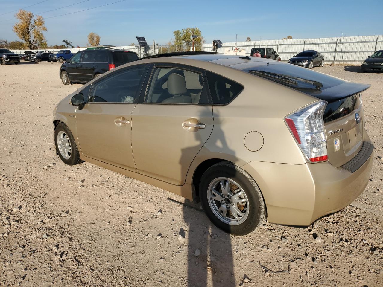 2011 Toyota Prius VIN JTDKN3DU5B0266013 Copart auction photo, front end / minor dent/scratches damage thumbnail 2