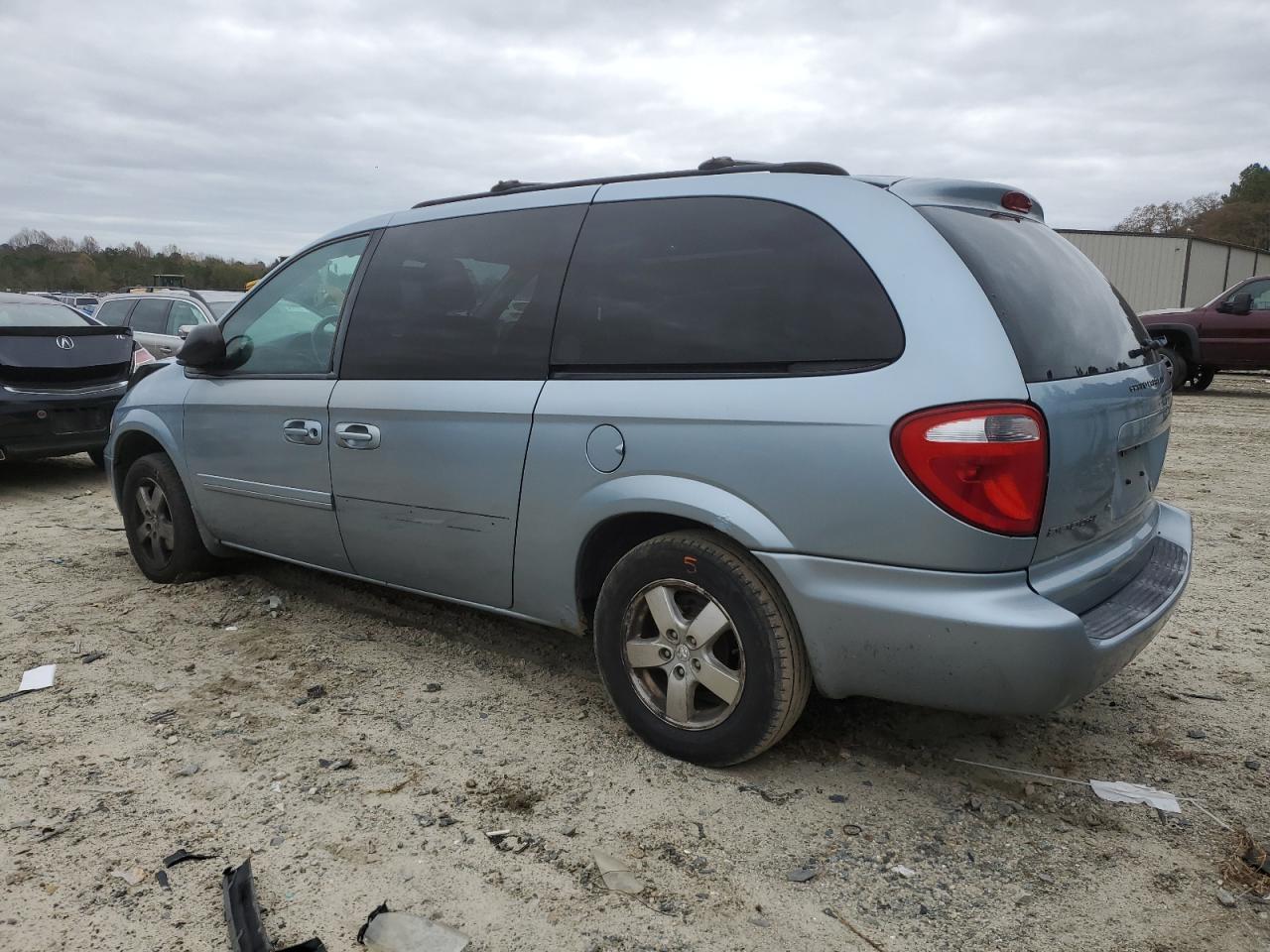 2006 Dodge Caravan VIN 2D4GP44L36R810861 Copart auction photo, front end / minor dent/scratches damage thumbnail 2