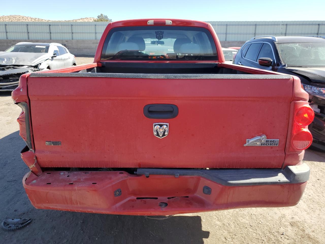 2011 Dodge Dakota VIN 1D7RW3GP2BS709665 Copart auction photo, rear end damage thumbnail 6