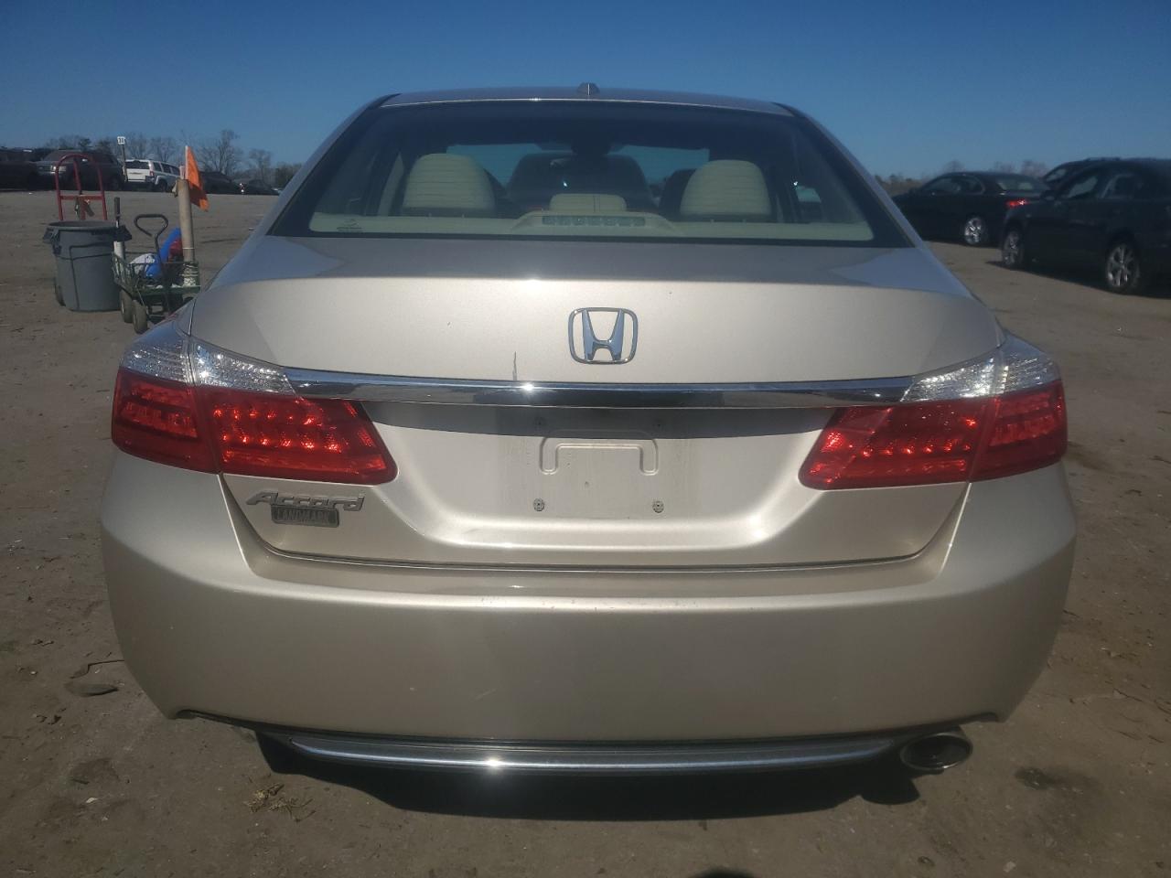 2013 Honda Accord VIN 1HGCR2F82DA269761 Copart auction photo, side / minor dent/scratches damage thumbnail 6