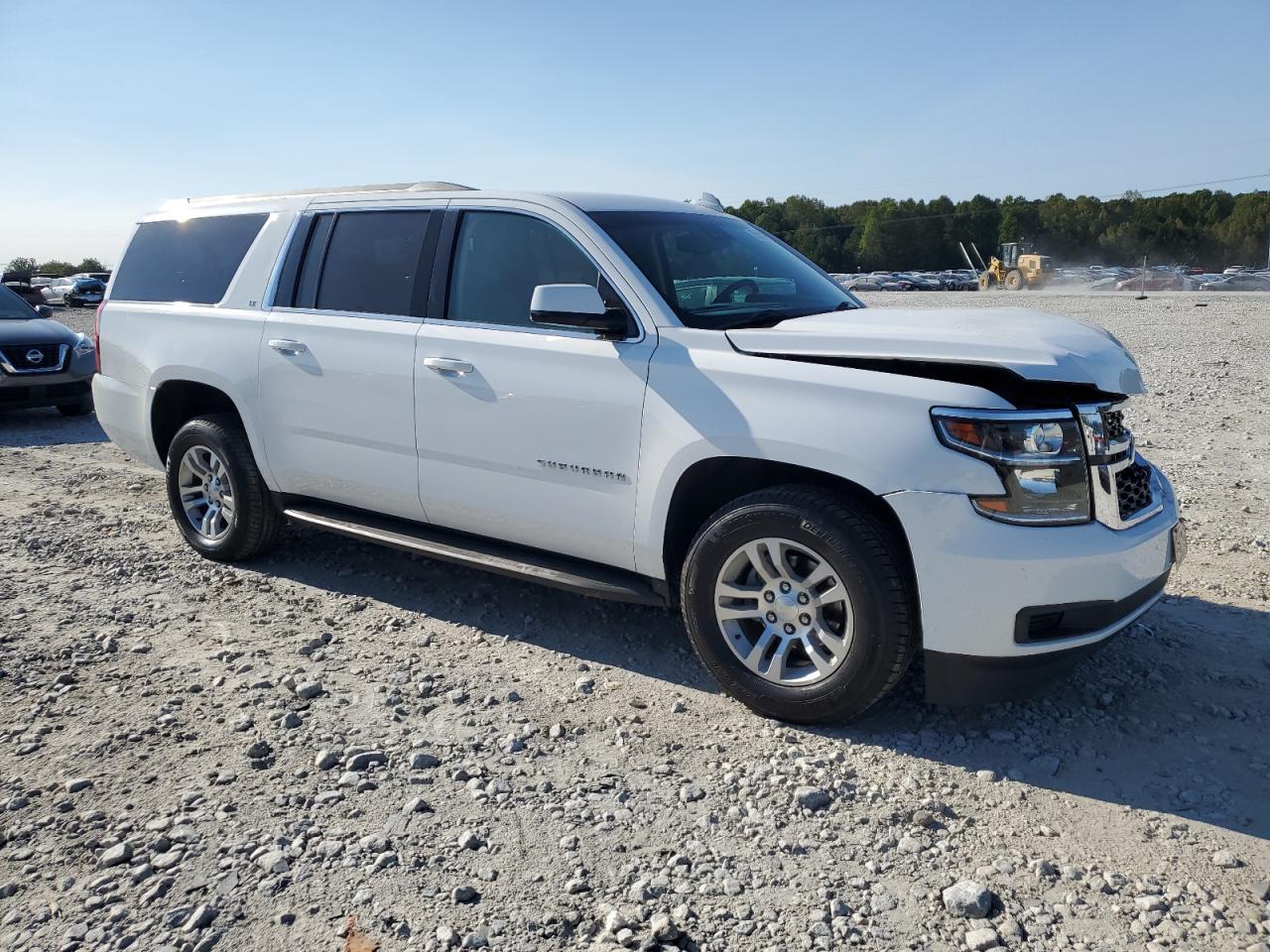 2015 Chevrolet Suburban VIN 1GNSCJKC2FR700918 Copart auction photo, front end / side damage thumbnail 4