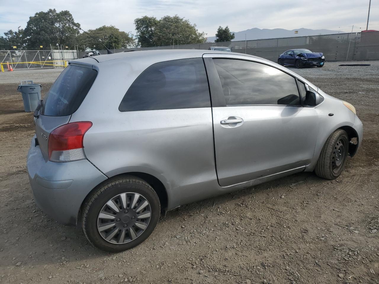 2010 Toyota Yaris VIN JTDJT4K38A5289434 Copart auction photo, rear end damage thumbnail 3