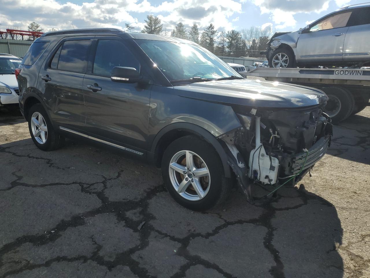 2019 Ford Explorer VIN 1FM5K7D87KGA44110 Copart auction photo, front end / side damage thumbnail 4