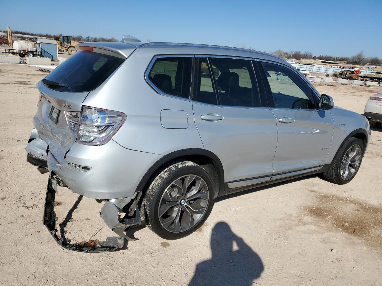 2015 BMW X3 VIN 5UXWX9C52F0D49298 Copart auction photo, rear end / minor dent/scratches damage thumbnail 3