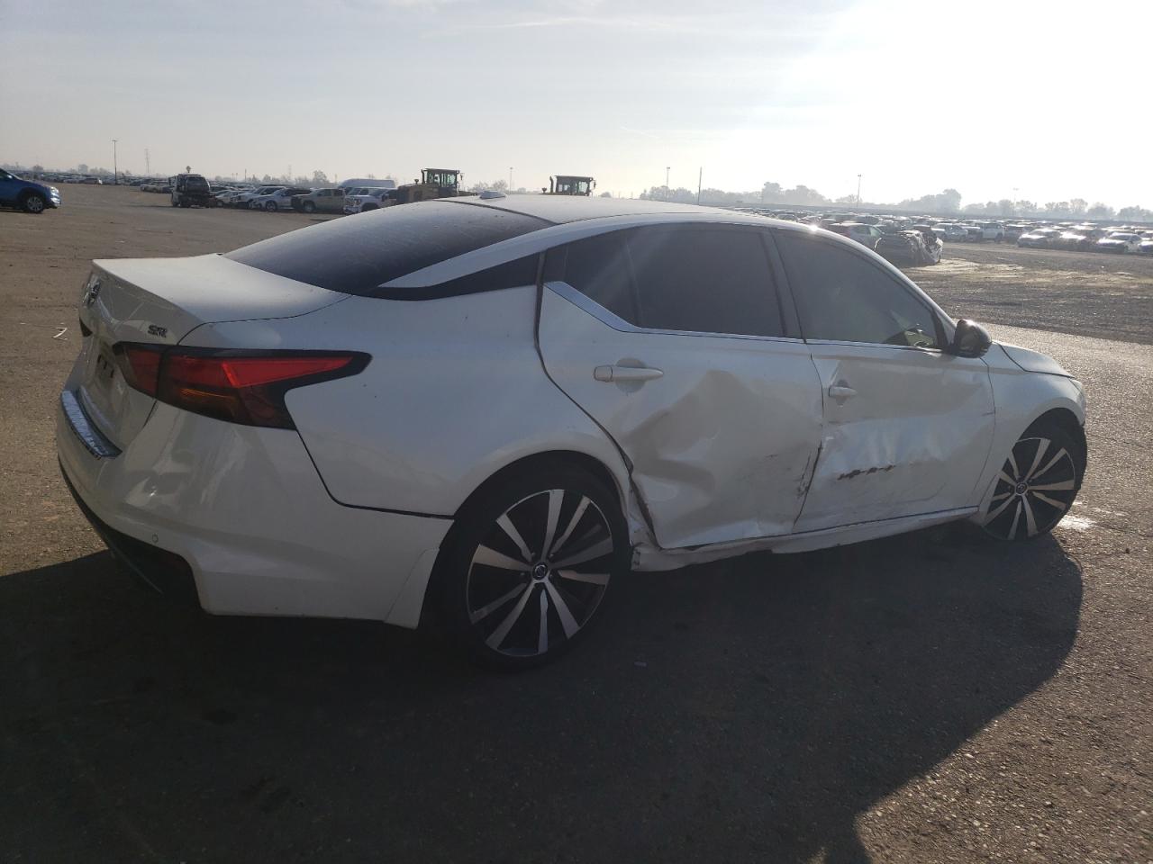 2020 Nissan Altima VIN 1N4BL4CV6LN310598 Copart auction photo, all over damage thumbnail 3