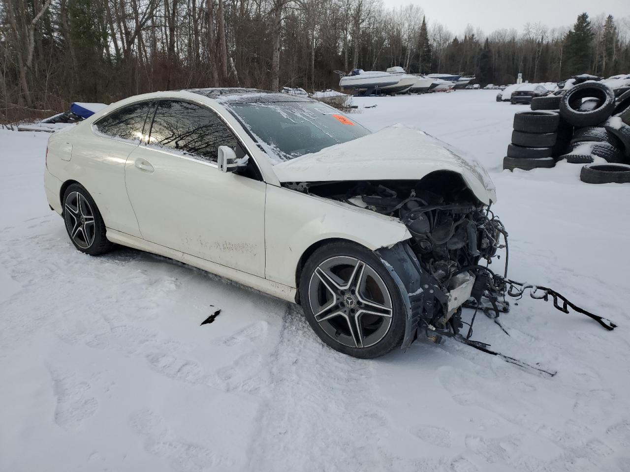 2013 Mercedes-Benz C-klasse VIN WDDGJ8JB9DG133630 Copart auction photo, front end damage thumbnail 4