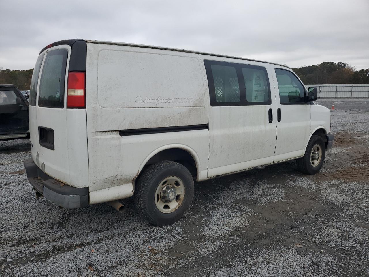 2009 Chevrolet Express VIN 1GCHG35K991129596 Copart auction photo, mechanical damage thumbnail 3
