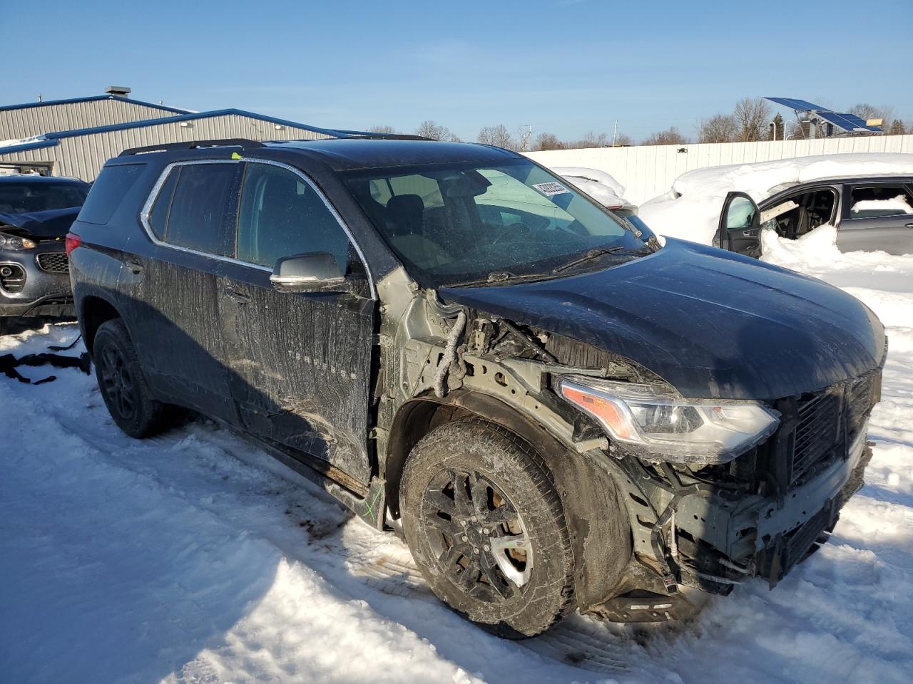 2019 Chevrolet Traverse VIN 1GNERGKWXKJ103081 Copart auction photo, front end / side damage thumbnail 4